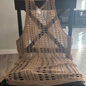 Cha Cha Vente Beige Crochet Sleeveless Top